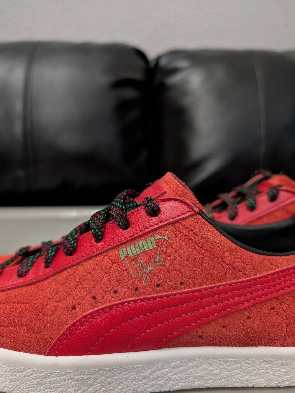 Puma Clyde GCC High Risk Red Snakeskin Low Top Sneakers 🐍 M6.5/W8